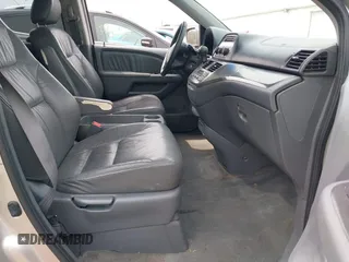 2007 Honda Odyssey EX-L z VIN 5FNRL38677B451060, wystawiony jako IAAI lot #42161554 z przebiegiem 190 147 mil mil oraz . Historia ofert i sprzedaży dostępna na DreamBid. Obrazek 5.