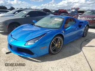 2018 Ferrari 488 z VIN ZFF80AMA9J0231686, wystawiony jako Copart lot #77623854 z przebiegiem Nie podano mil oraz Szkody całkowita. Historia ofert i sprzedaży dostępna na DreamBid. Obrazek 1.