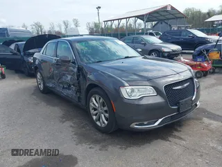 2019 Chrysler 300 Touring with VIN 2C3CCARG3KH581149, listed as a IAAI auction lot 41961358 with 97,714 mi miles. Bid and sale history available at carsss.com. Image 1.