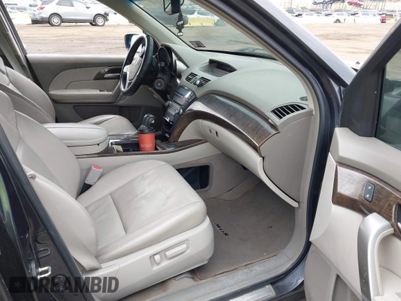 2013 Acura MDX with VIN 2HNYD2H25DH517086, listed as a IAAI auction lot 41748238 with 109,219 mi miles. Bid and sale history available at carsss.com. Image 5.
