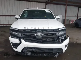 2023 Ford Expedition Limited with VIN 1FMJU2A89PEA47772, listed as a IAAI auction lot 41242800 with 14,512 mi miles. Bid and sale history available at carsss.com. Image 6.