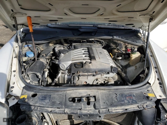 2006 Volkswagen Touareg 3.2L V6 with VIN WVGZG77L86D011367, listed as a Copart auction lot 47445715 with 395,034 mi miles and Salvage Title. Bid and sale history available at carsss.com. Image 12.