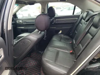 2006 Lincoln Zephyr z VIN 3LNHM26106R660031, wystawiony jako Copart lot #52025675 z przebiegiem 98 649 mil mil oraz Szkoda całkowita • Salvage title. Historia ofert i sprzedaży dostępna na DreamBid. Obrazek 10.