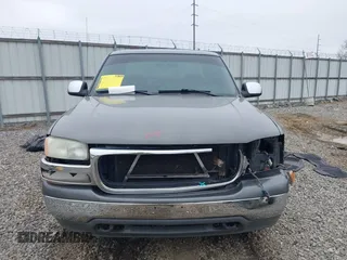 2002 GMC Sierra 1500 SLE z VIN 2GTEC19V321311642, wystawiony jako IAAI lot #41508743 z przebiegiem 262 362 mil mil oraz . Historia ofert i sprzedaży dostępna na DreamBid. Obrazek 12.