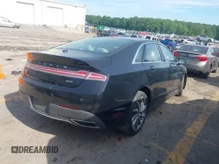 2018 Lincoln MKZ Reserve z VIN 3LN6L5E96JR623383, wystawiony jako IAAI lot #42203009 z przebiegiem 91 722 mil mil oraz . Historia ofert i sprzedaży dostępna na DreamBid. Obrazek 4.