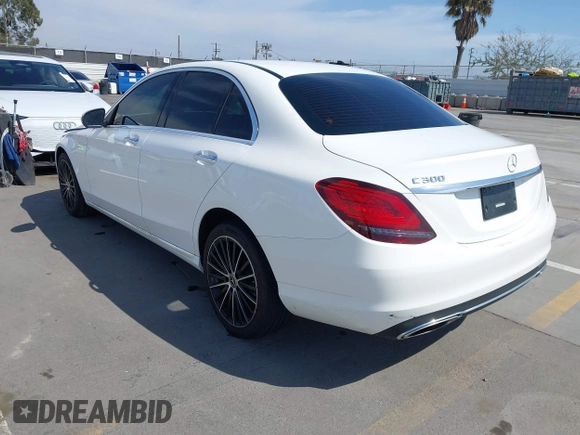 2021 Mercedes-Benz C 300 with VIN W1KWF8DB9MR611445, listed as a IAAI auction lot 41960300 with 32,862 mi miles and . Bid and sale history available at DreamBid. Image 3.