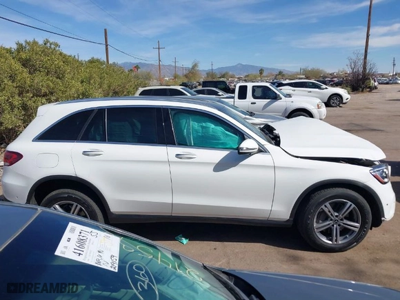 2021 Mercedes-Benz GLC with VIN W1N0G8DB5MV266797, listed as a IAAI auction lot 41627291 with 60,207 mi miles. Bid and sale history available at carsss.com. Image 13.