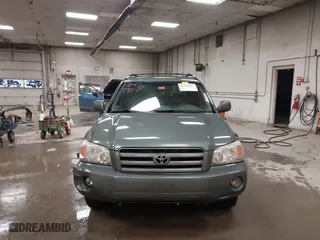 2006 Toyota Highlander w/3rd Row with VIN JTEEP21A760160417, listed as a IAAI auction lot 41427917 with 157,267 mi miles. Bid and sale history available at carsss.com. Image 12.