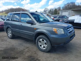 2008 Honda Pilot VP with VIN 5FNYF18268B009277, listed as a IAAI auction lot 41855234 with 150,311 mi miles. Bid and sale history available at carsss.com. Image 1.