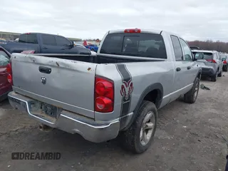 2008 Dodge 1500 SLT z VIN 1D7HU18N48S625925, wystawiony jako IAAI lot #42044038 z przebiegiem Nie podano mil oraz . Historia ofert i sprzedaży dostępna na DreamBid. Obrazek 4.