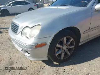 2007 Mercedes-Benz C 280 Luxury с VIN WDBRF54H07F853152, выставлен на аукционе IAAI как лот 41657846 с пробегом 144 314 миль миль и . История ставок и продаж доступна на DreamBid. Изображение 12.