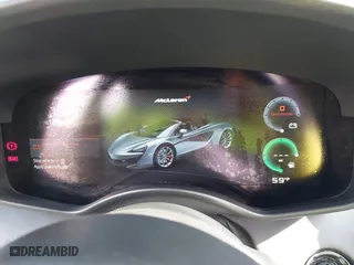2019 McLaren 570S with VIN SBM13FAA2KW006203, listed as a IAAI auction lot 40915548 with 1 mi miles. Bid and sale history available at carsss.com. Image 7.
