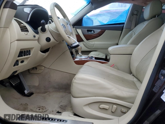 2015 Infiniti QX70 z VIN JN8CS1MW3FM480682, wystawiony jako Copart lot #44466285 z przebiegiem Nie podano mil oraz Szkoda całkowita • Salvage title. Historia ofert i sprzedaży dostępna na DreamBid. Obrazek 7.