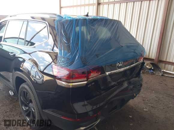 2022 Volkswagen Atlas SE with VIN 1V2KR2CA8NC550050, listed as a IAAI auction lot 42099174 with 55,967 mi miles and . Bid and sale history available at DreamBid. Image 6.