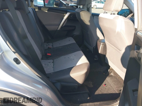 2015 Toyota RAV4 LE с VIN 2T3BFREV2FW275115, выставлен на аукционе IAAI как лот 41143981 с пробегом 98 257 миль миль и . История ставок и продаж доступна на DreamBid. Изображение 8.