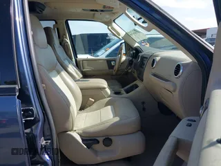 2004 Ford Expedition Eddie Bauer with VIN 1FMRU17W44LB81650, listed as a IAAI auction lot 41816408 with 188,127 mi miles and . Bid and sale history available at DreamBid. Image 5.