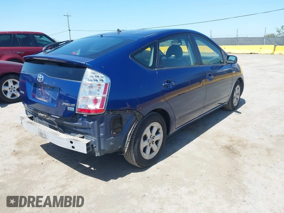 2008 Toyota Prius with VIN JTDKB20UX87729983, listed as a IAAI auction lot 42032366 with 202,631 mi miles. Bid and sale history available at carsss.com. Image 4.