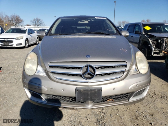 2006 Mercedes-Benz R-Class 3.5L with VIN 4JGCB65E66A002266, listed as a Copart auction lot 87869055 with 149,609 mi miles and Salvage Title. Bid and sale history available at carsss.com. Image 5.