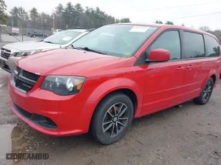 2016 Dodge Grand Caravan American Value Pkg with VIN 2C4RDGBG1GR182208, listed as a IAAI auction lot 41917822 with NaN miles. Bid and sale history available at carsss.com. Image 17.