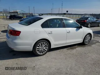2013 Volkswagen Jetta SEL with VIN 3VWLX7AJ2DM402059, listed as a Copart auction lot 43459935 with 175,130 mi miles and Salvage title. Bid and sale history available at DreamBid. Image 3.
