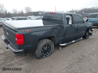 2018 Chevrolet Silverado 1500 LT with VIN 1GCVKREC4JZ141125, listed as a IAAI auction lot 41474345 with 198,197 mi miles. Bid and sale history available at carsss.com. Image 4.