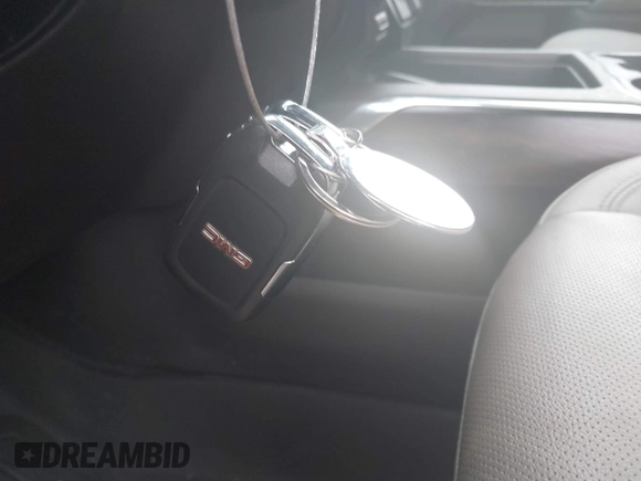 2022 GMC Sierra 1500 SLT with VIN 3GTU9DEL0NG132163, listed as a IAAI auction lot 42209503 with 44,924 mi miles and . Bid and sale history available at DreamBid. Image 11.