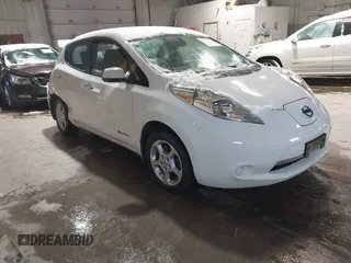 2015 Nissan LEAF SV with VIN 1N4AZ0CP4FC312192, listed as a IAAI auction lot 41557883 with 33,535 mi miles. Bid and sale history available at carsss.com. Image 1.