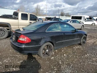 2007 Mercedes-Benz CLK-Class 5.5L with VIN WDBTJ72H07F214885, listed as a Copart auction lot 45530535 with 118,548 mi miles and Clean Title. Bid and sale history available at carsss.com. Image 3.