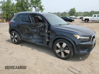2019 Volvo XC40 Momentum with VIN YV4162XZ9K2009464, listed as a Copart auction lot 59635075 with 62,765 mi miles and Salvage title. Bid and sale history available at DreamBid. Image 4.