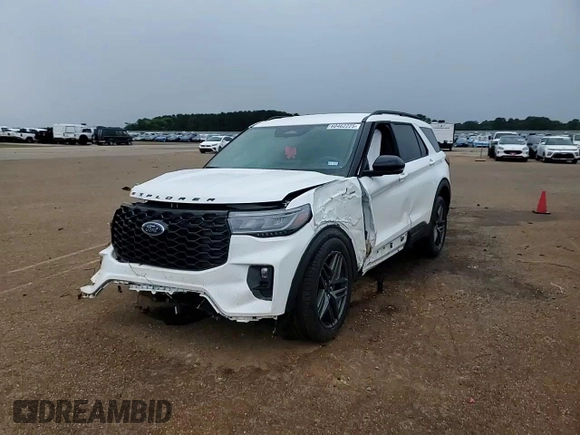2025 Ford Explorer ST-Line with VIN 1FMUK7KH1SGA98288, listed as a Copart auction lot 60462225 with 10,148 mi miles and Salvage title. Bid and sale history available at DreamBid. Image 14.