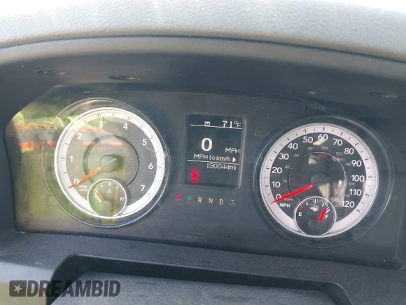 2015 Ram 1500 Express z VIN 1C6RR7FT4FS656410, wystawiony jako IAAI lot #41768601 z przebiegiem 190 044 mil mil oraz . Historia ofert i sprzedaży dostępna na DreamBid. Obrazek 7.