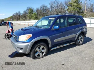 2004 Toyota RAV4 z VIN JTEHD20V140008768, wystawiony jako Copart lot #55585685 z przebiegiem 238 236 mil mil oraz Czysty tytuł • Clean title. Historia ofert i sprzedaży dostępna na DreamBid. Obrazek 1.