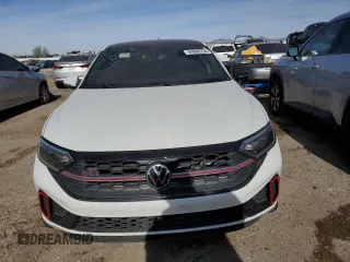 2022 Volkswagen Jetta GLI Autobahn z VIN 3VW2T7BU0NM011171, wystawiony jako Copart lot #84666734 z przebiegiem 63 004 mil mil oraz Szkoda całkowita • Salvage title. Historia ofert i sprzedaży dostępna na DreamBid. Obrazek 5.