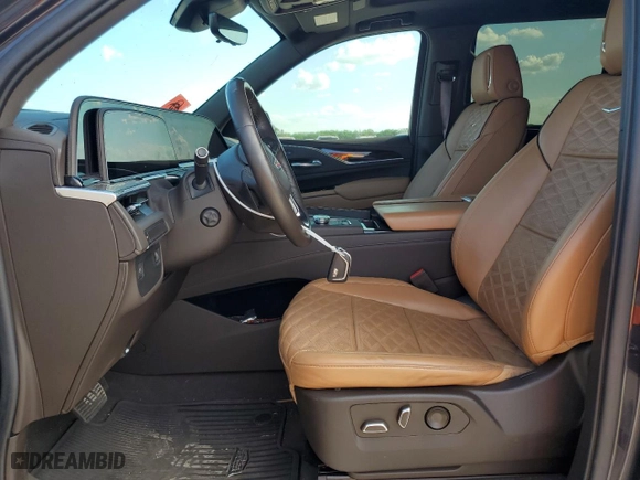 2022 Cadillac Escalade RWD Premium Luxury with VIN 1GYS3BKL1NR135293, listed as a Copart auction lot 67822574 with 37,779 mi miles and Clean Title. Bid and sale history available at carsss.com. Image 7.