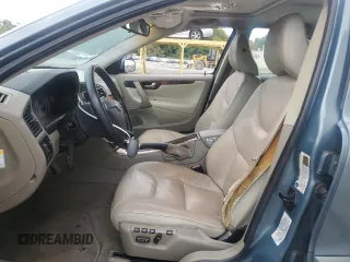2005 Volvo S60 with VIN YV1RH592552437256, listed as a Copart auction lot 71133844 with 182,321 mi miles and Clean Title. Bid and sale history available at carsss.com. Image 7.