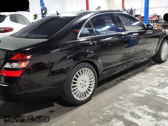 2007 Mercedes-Benz S 550 z VIN WDDNG71X27A069000, wystawiony jako Copart lot #60940735 z przebiegiem 142 783 mil mil oraz Czysty tytuł • Clean title. Historia ofert i sprzedaży dostępna na DreamBid. Obrazek 4.