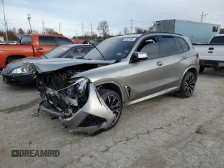 2021 BMW X5 M with VIN 5YMJU0C04M9F64315, listed as a Copart auction lot 82029464 with 0 mi miles and Salvage Title. Bid and sale history available at carsss.com. Image 1.
