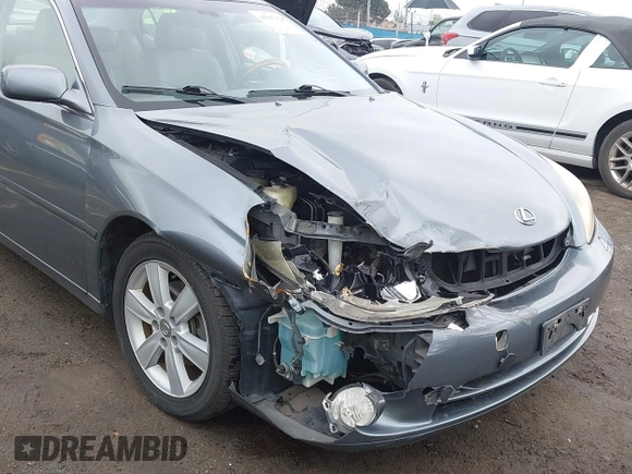 2005 Lexus ES 330 with VIN JTHBA30G055137002, listed as a IAAI auction lot 41547124 with 145,049 mi miles. Bid and sale history available at carsss.com. Image 6.