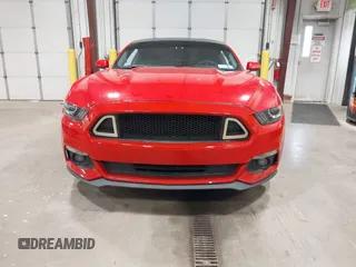 2016 Ford Mustang V6 z VIN 1FA6P8AM8G5293266, wystawiony jako IAAI lot #42467791 z przebiegiem 140 174 mil mil oraz . Historia ofert i sprzedaży dostępna na DreamBid. Obrazek 12.