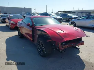 2019 Ford Mustang EcoBoost z VIN 1FA6P8TH4K5192640, wystawiony jako IAAI lot #41728570 z przebiegiem 53 612 mil mil oraz . Historia ofert i sprzedaży dostępna na DreamBid. Obrazek 1.