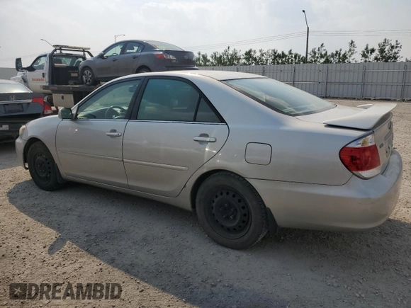 2006 Toyota Camry LE z VIN 4T1BF30K66U115872, wystawiony jako Copart lot #60526695 z przebiegiem 164 561 mil mil oraz Szkoda całkowita • Salvage title. Historia ofert i sprzedaży dostępna na DreamBid. Obrazek 2.