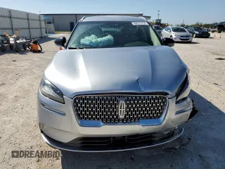 2022 Lincoln Corsair Standard with VIN 5LMCJ1C9XNUL25337, listed as a Copart auction lot 48979155 with 26,811 mi miles and Non repairable. Bid and sale history available at DreamBid. Image 5.