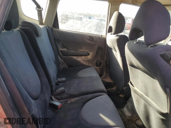 2007 Honda Fit Sport with VIN JHMGD38637S038204, listed as a Copart auction lot 84936024 with 199,066 mi miles and Salvage title. Bid and sale history available at DreamBid. Image 10.