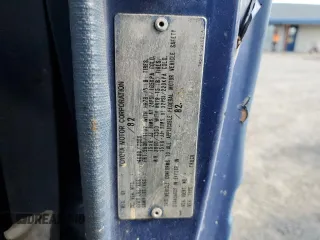 1983 Toyota Pickup z VIN JT4RN48D0D0062446, wystawiony jako Copart lot #59037805 z przebiegiem 157 999 mil mil oraz Czysty tytuł • Clean title. Historia ofert i sprzedaży dostępna na DreamBid. Obrazek 12.