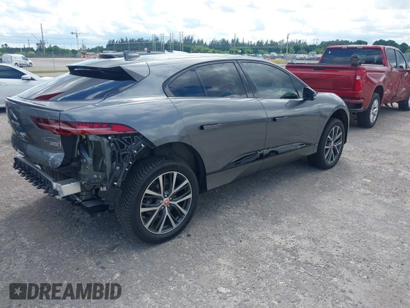2019 Jaguar I-PACE HSE with VIN SADHD2S19K1F74478, listed as a IAAI auction lot 40395586 with 40,220 mi miles. Bid and sale history available at carsss.com. Image 4.