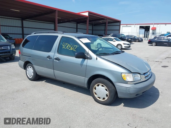 2000 Toyota Sienna LE with VIN 4T3ZF13C4YU211145, listed as a IAAI auction lot 42705612 with 217,825 mi miles and . Bid and sale history available at DreamBid. Image 1.