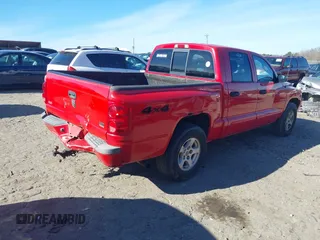 2005 Dodge Dakota SLT with VIN 1D7HW48N65S202948, listed as a IAAI auction lot 38573315 with 351,854 mi miles and . Bid and sale history available at DreamBid. Image 4.