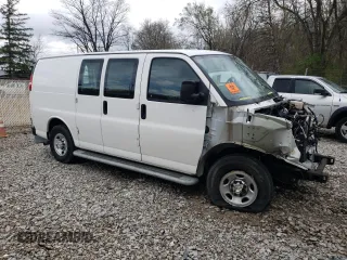 2022 Chevrolet Express Cargo with VIN 1GCWGAFPXN1155012, listed as a Copart auction lot 62039645 with 30,890 mi miles and Salvage title. Bid and sale history available at DreamBid. Image 4.