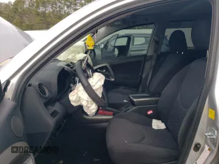 2011 Toyota RAV4 Sport z VIN JTMRF4DVXB5038649, wystawiony jako Copart lot #44955305 z przebiegiem Nie podano mil oraz Szkoda całkowita • Salvage title. Historia ofert i sprzedaży dostępna na DreamBid. Obrazek 7.
