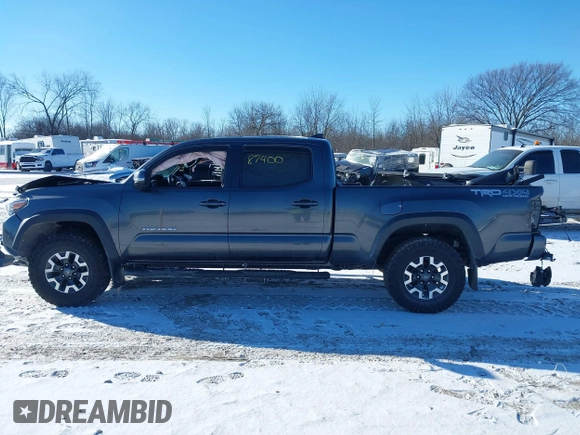 2017 Toyota Tacoma SR5 with VIN 3TMDZ5BN1HM021199, listed as a IAAI auction lot 41387400 with 93,392 mi miles. Bid and sale history available at carsss.com. Image 13.